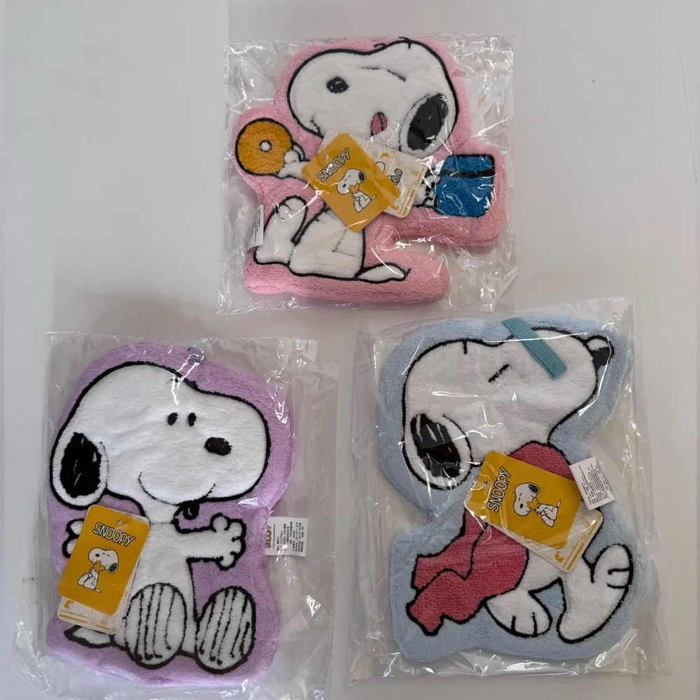 3 Peanuts Snoopy Happy Essentials Hand Towels